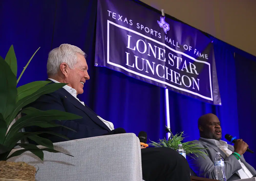 mack brown and vince young
